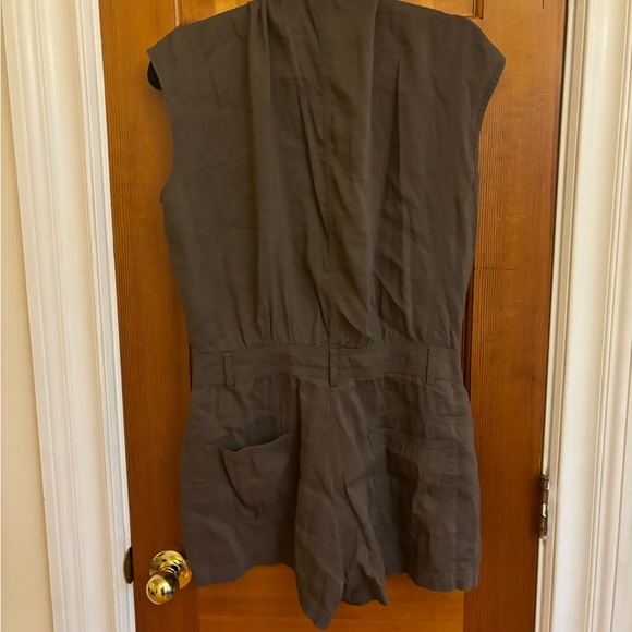 Size 2 Theory Romper Jumpsuit - Picture 2 of 2
